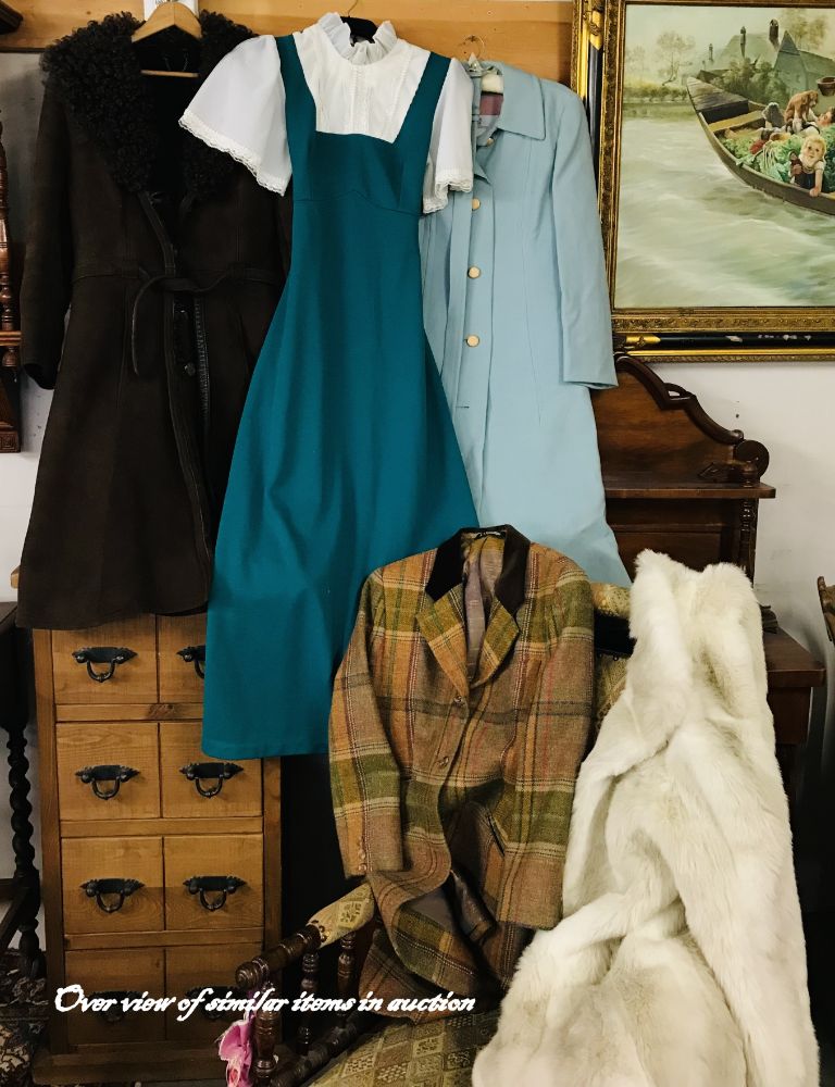 Textiles, Haberdashery, Vintage fashion etc., - Unique Auctions