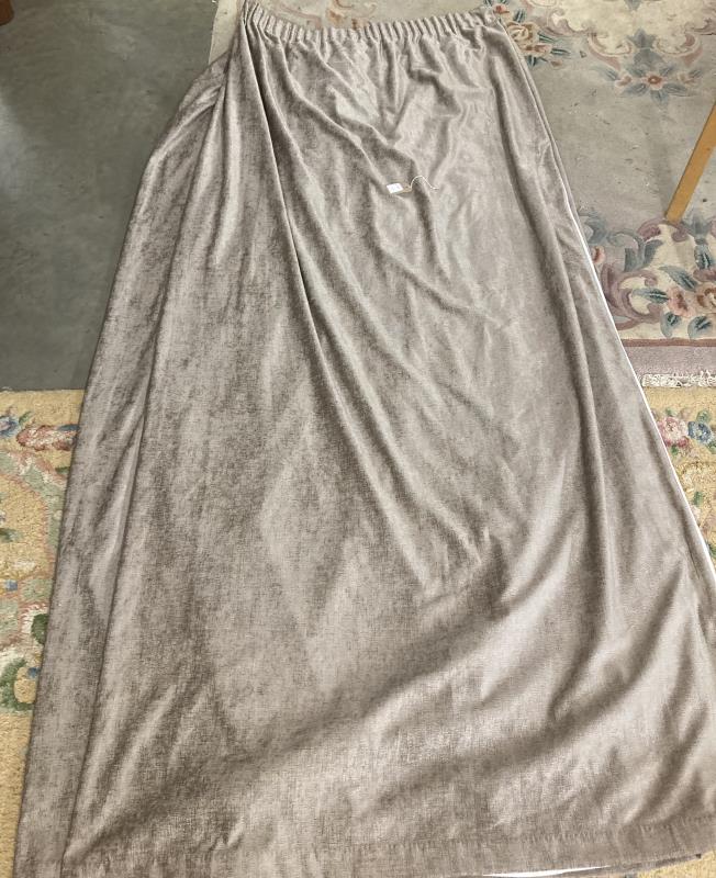 A Pair of Beige velvet like textured curtains (drop 215cm. 200cm top 160cm - Image 5 of 6