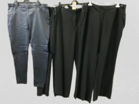 Collection of trousers approx. size 18 - 20