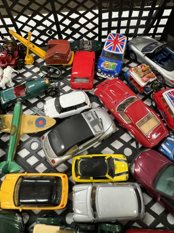A box of loose mixed diecast including Mini's - Image 5 of 7