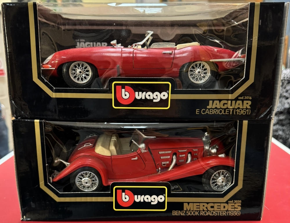 Burago Jaguar 1:18, Mercedes 1:20, Solido Ford, Pompiers & a Lincoln Limousine 1:24 scale - Image 3 of 3