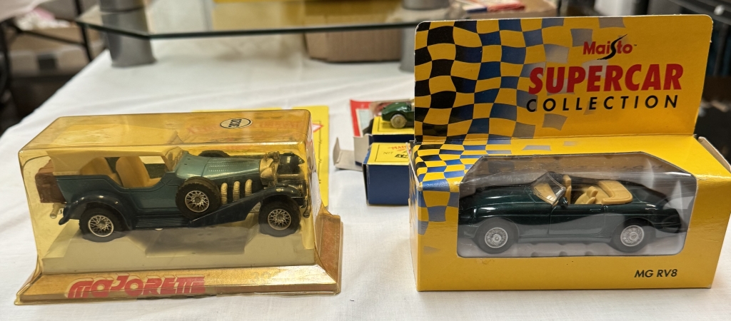 A quantity of mixed Diecast including Grtl classic vehicles, Siko Esso tanker etc - Image 7 of 10