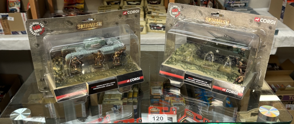 2 Corgi Skirmish CC60109, CC51028 Tanks