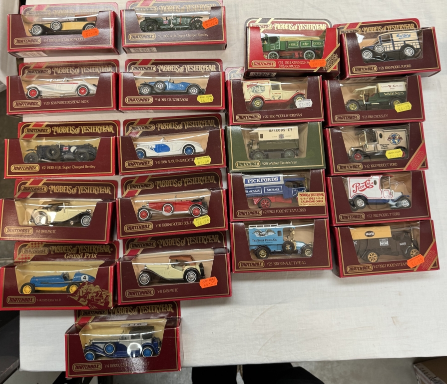 21 Matchbox models of yesteryear cars & vans - Bild 2 aus 9