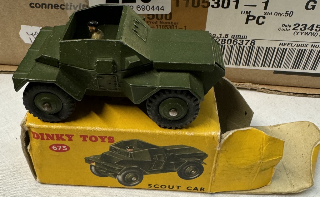 10 boxed dinky military vehicles in A/F boxes - Image 3 of 3