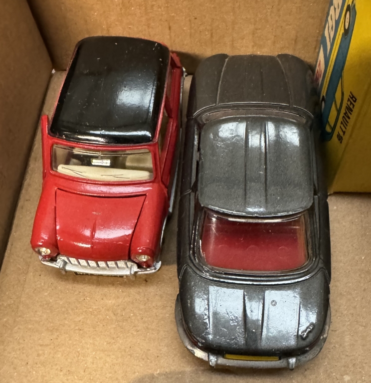 A quantity of vintage Corgi including boxed 260 Renault 16, Abo French dinky etc - Image 2 of 7