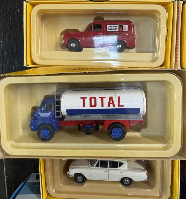 A Corgi AA services set & 9 Vanguards including Lotus, Cortina, Austin, Healey etc - Image 5 of 8