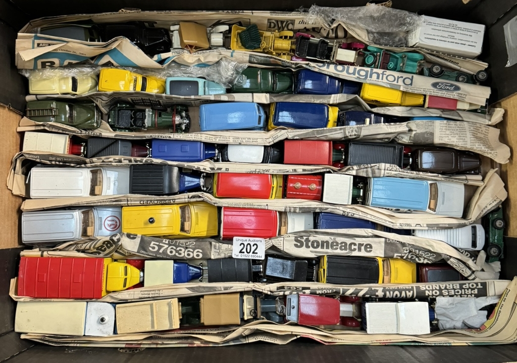 A large box of mixed diecast including Matchbox & Corgi