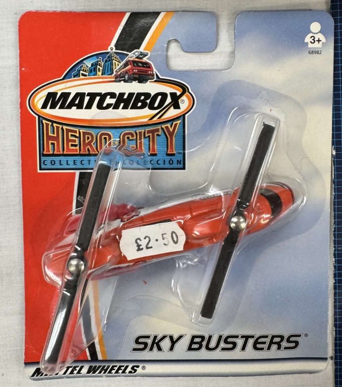 2 Matchbox sky busters gift sets and 2 others, Corgi Concorde and Atlas Jet age military aircraft - Bild 5 aus 9