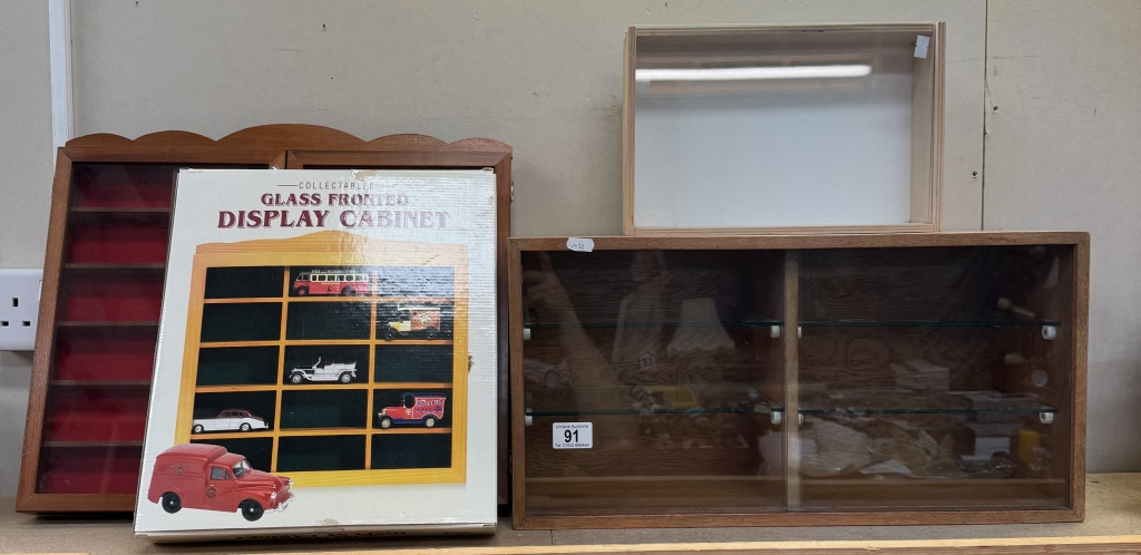 4 Collectors display cabinets, 1 boxed.