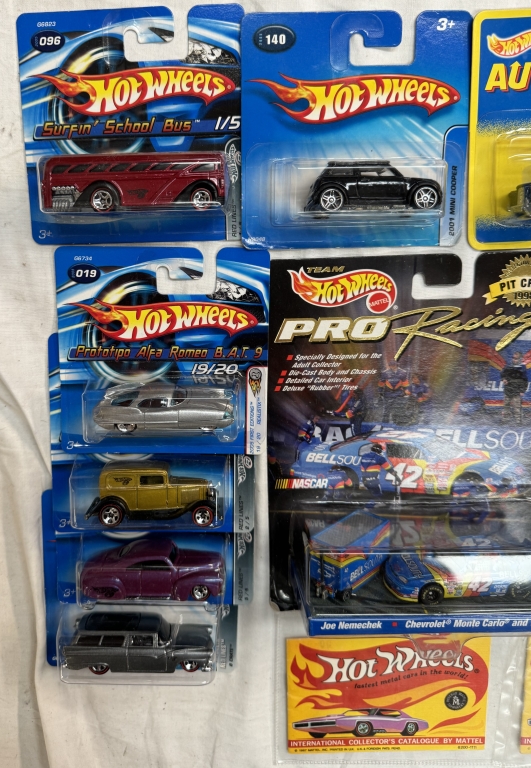 14 Hot wheels and 3 Hot Wheel Pro Racers in blister packs - Image 2 of 6