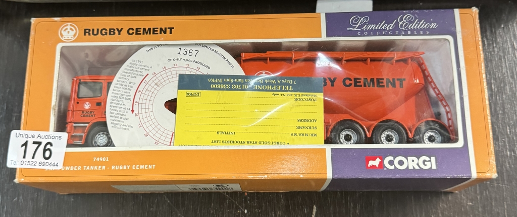 A Corgi limited edition 74901 ERF Rugby cement & CC12104 Strong serve Renaut - Bild 2 aus 3