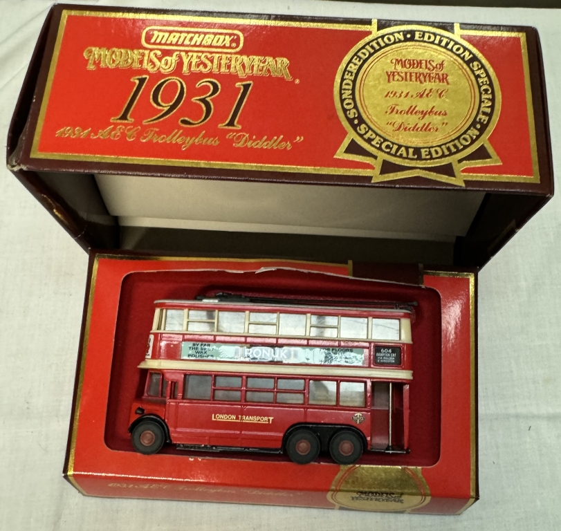 A box of Matchbox models of yesteryear - Image 5 of 5