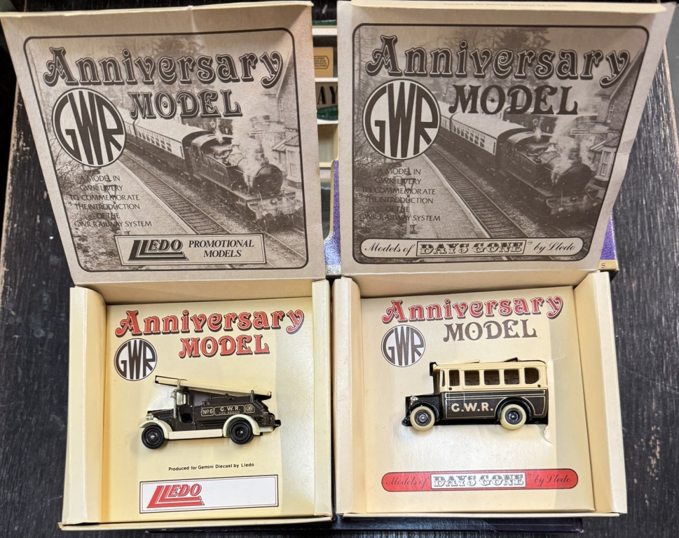 A quantity of Lledo models including multipacks & yesteryear 1985 gift set - Bild 7 aus 7