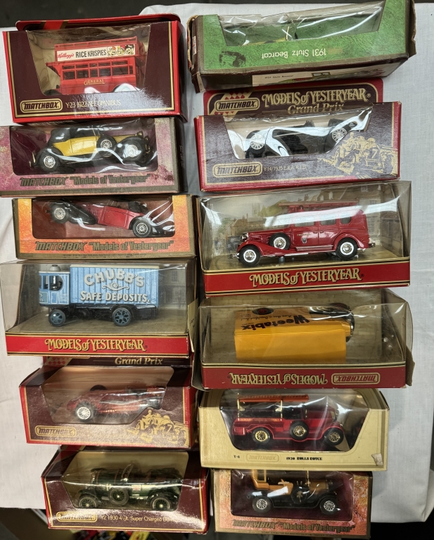 A box of Matchbox models of yesteryear - Image 2 of 5