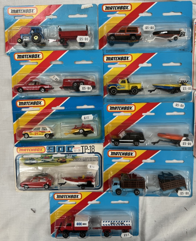 11 Matchbox twin pack vehicles in blister packs - Image 3 of 3