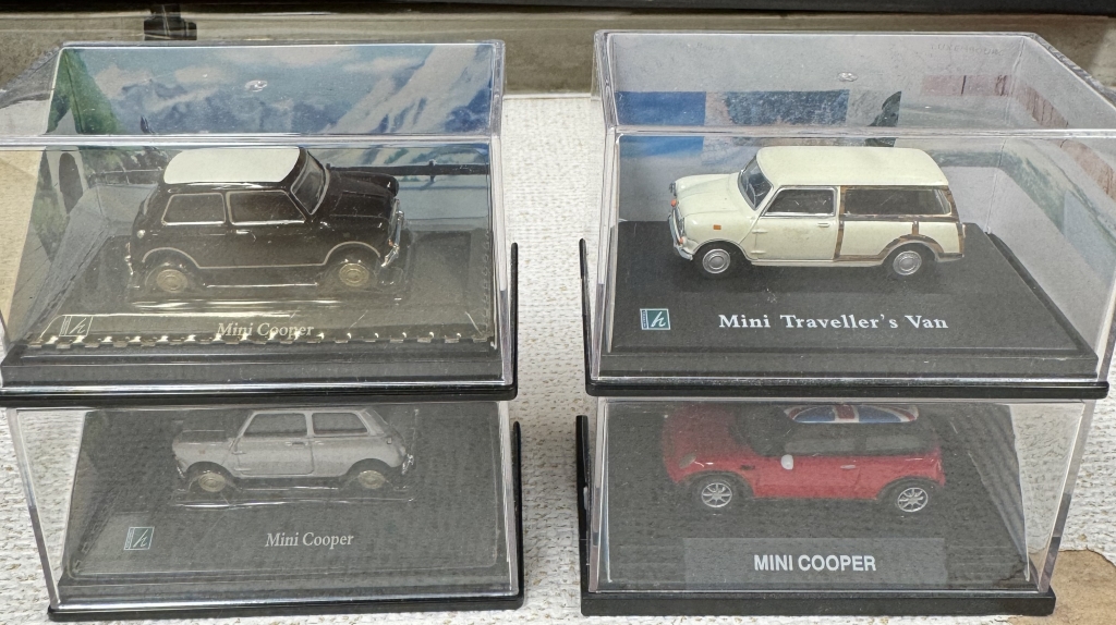 A good lot of mixed brand diecast mini model cars - Bild 3 aus 6