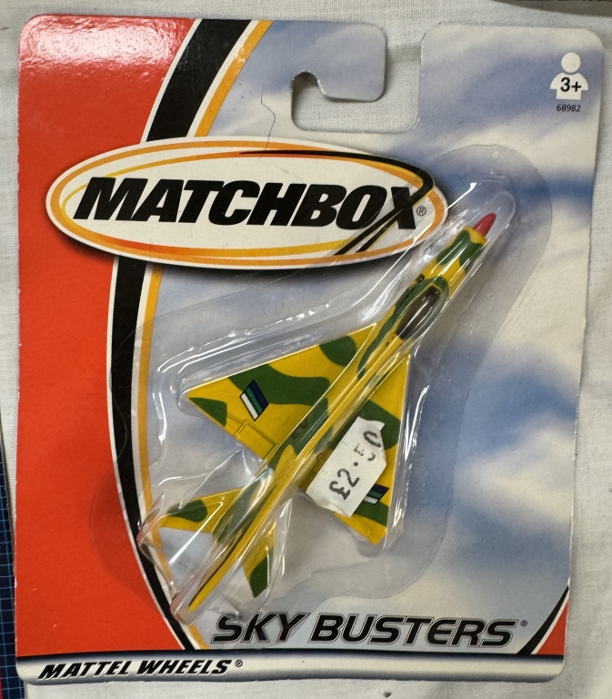 2 Matchbox sky busters gift sets and 2 others, Corgi Concorde and Atlas Jet age military aircraft - Bild 7 aus 9