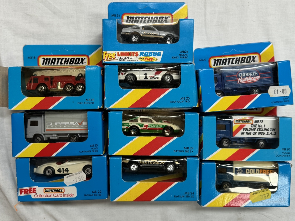 A box of Matchbox cars - Image 2 of 3