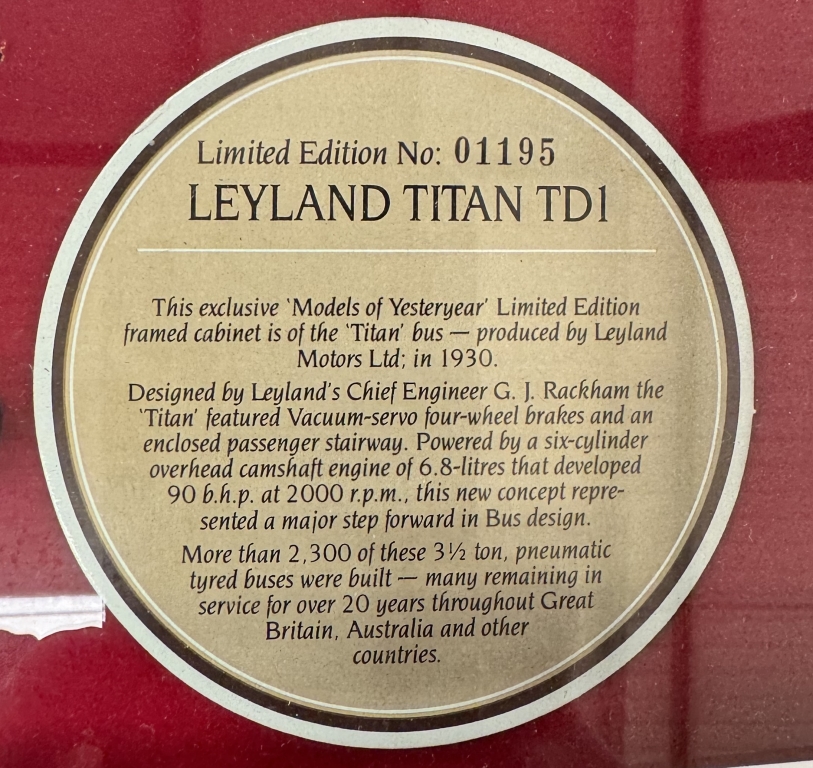 A Matchbox yesteryear limited edition 01195 Leyland Titan TDI component display cabinet - Image 6 of 6