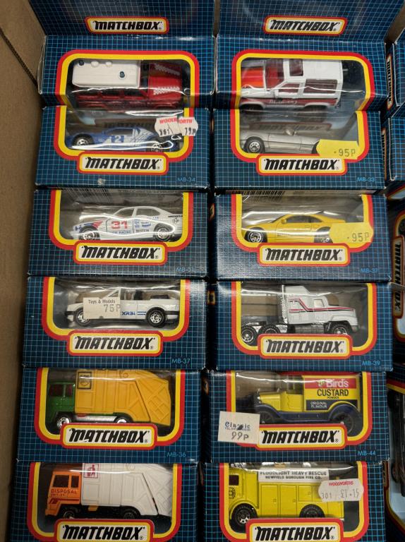 30 boxed Matchbox cars in blue boxes - Image 2 of 5