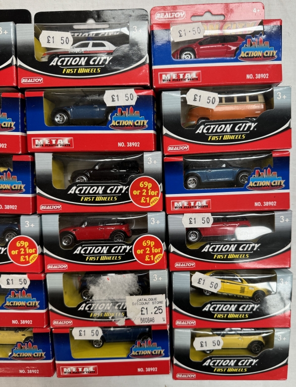 23 Action City fast wheels diecast cars in boxes - Image 3 of 3
