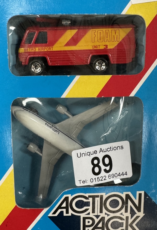 A Matchbox action pack G-11 gift set - Image 4 of 4