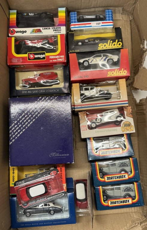 A quantity of boxed Diecast including Solido, Burago, Matchbox etc - Bild 2 aus 5