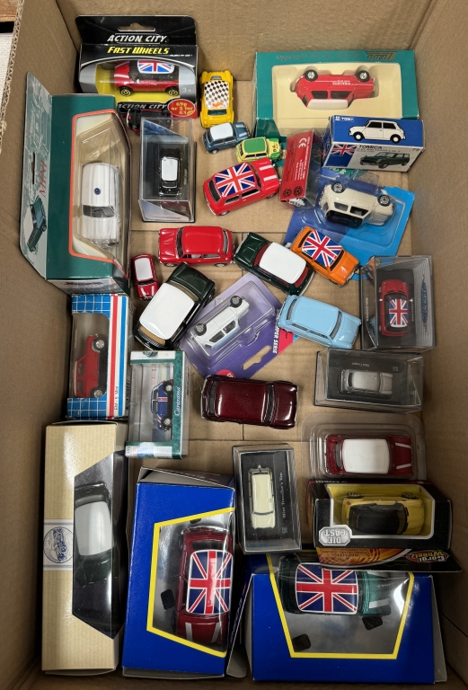 A good lot of mixed brand diecast mini model cars