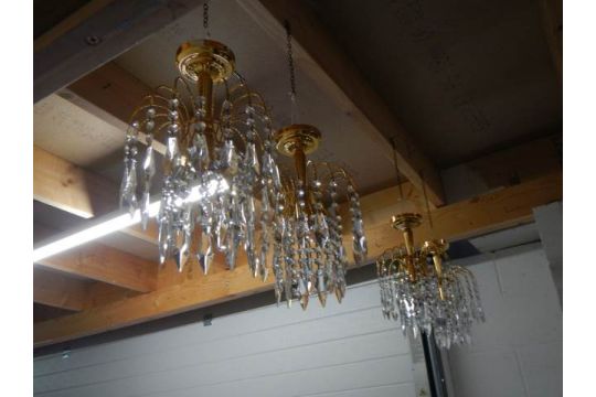 A set of four matching glass chandeliers. - Image 3 of 3