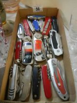 A good lot of vintage pen knives.