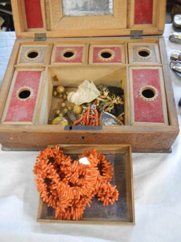 A carved jewellery box and contents. - Image 3 of 3