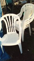 4 x very clean stackable chairs