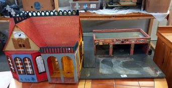 Two wooden toys (garage and house). COLLECT ONLY.