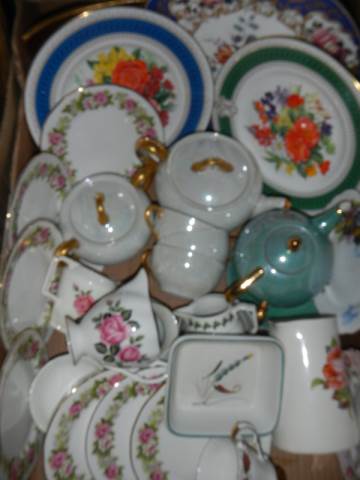 A mixed lot of ceramics, COLLECT ONLY. - Image 2 of 2