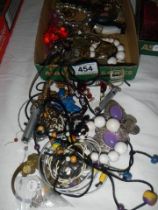 A quantity of costume jewellery.