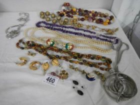 A quantity of costume jewellery.