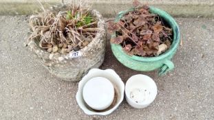 2 Old stone tubs