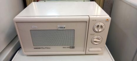 A Samsung microwave COLLECT ONLY