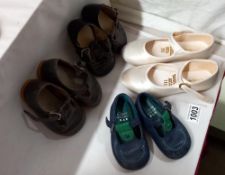 4 Pairs of children's shoes
