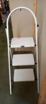 A white 3 step ladder