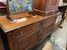 A 1950s Oak sideboard (136cm x 63cm x 96cm) COLLECT ONLY