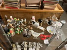 A quantity of miniature figures