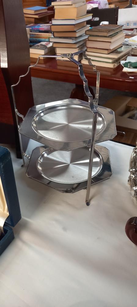 A cased silver plated desert spoon / fork set, 2 tier cake stand & tray COLLECT ONLY - Image 6 of 7