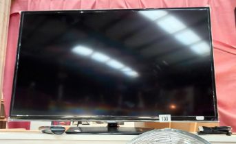 A Samsung 32 inch TV COLLECT ONLY