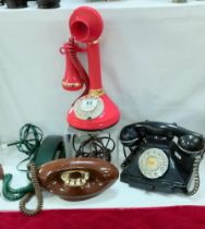 4 Retro telephones