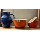 A Le Creuset 2 litre mixing bowl, 2 bowls & a jug