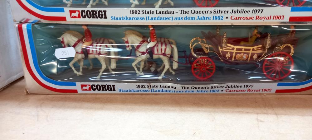 3 boxed Corgi no. 41, 1902 state landau, Queens Silver Jubilee 1977 - Image 2 of 2