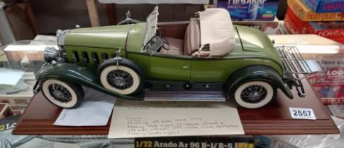 A Franklin mint 1/12 1930 Cadillac roadster A/F