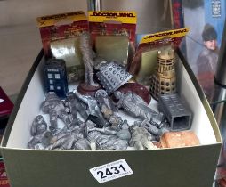 A good lot of Doctor Who fine art casting white metal figures including Citadel Miniatures